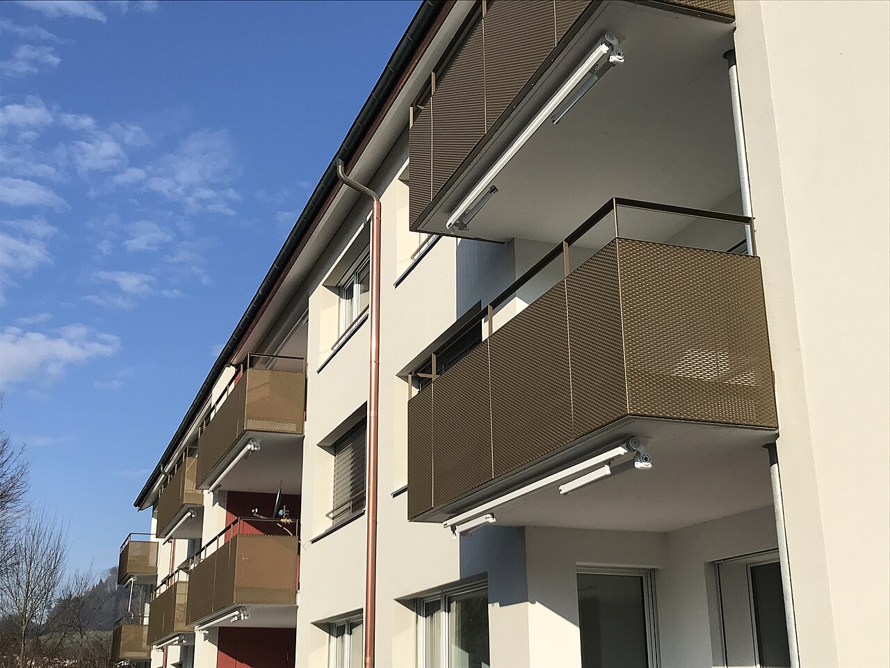 A close view of expanded aluminium metal mesh